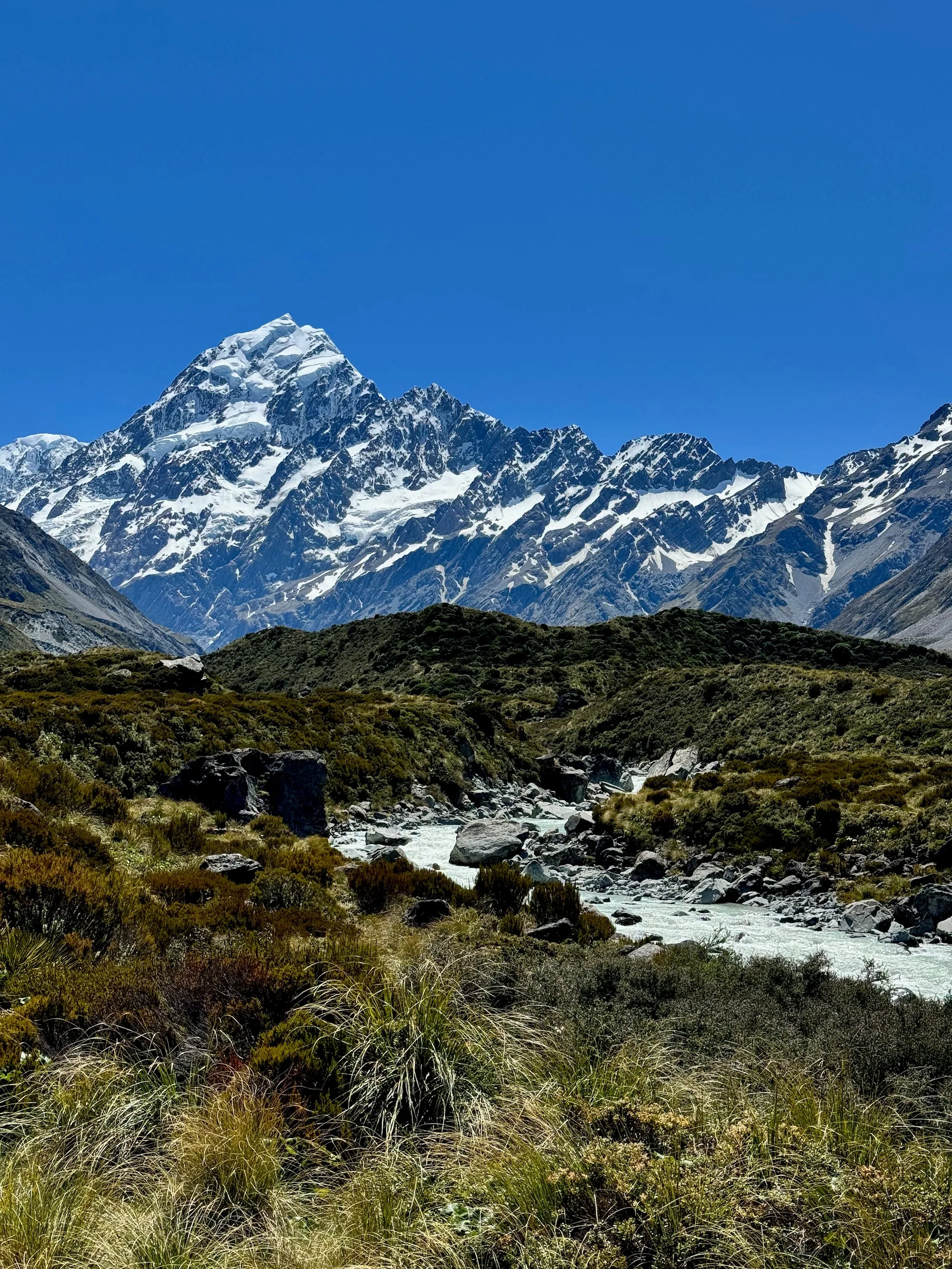 The boardwalk winding through the Hooker Valley toward Aoraki